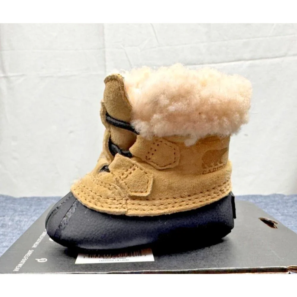 Sorel. Caribootie Infant Booties, Size 2 (0-6 months), Curry/Black, New in Box